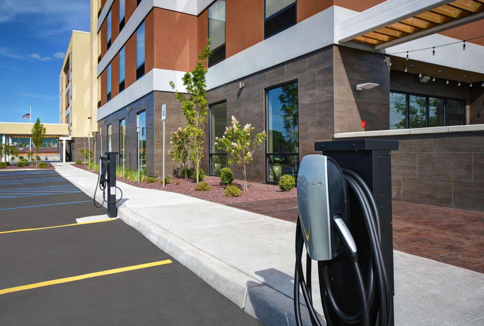 Home2 Suites By Hilton Utica, Ny Екстер'єр фото