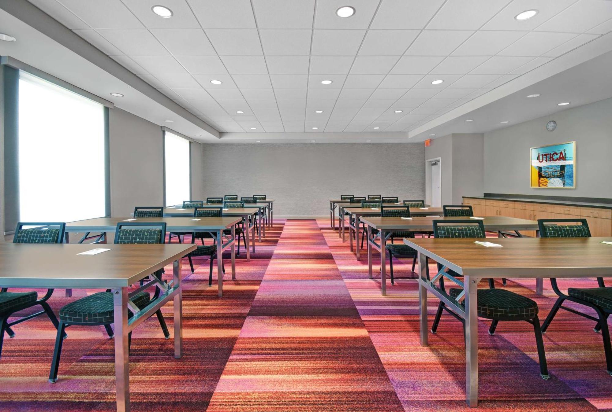 Home2 Suites By Hilton Utica, Ny Екстер'єр фото