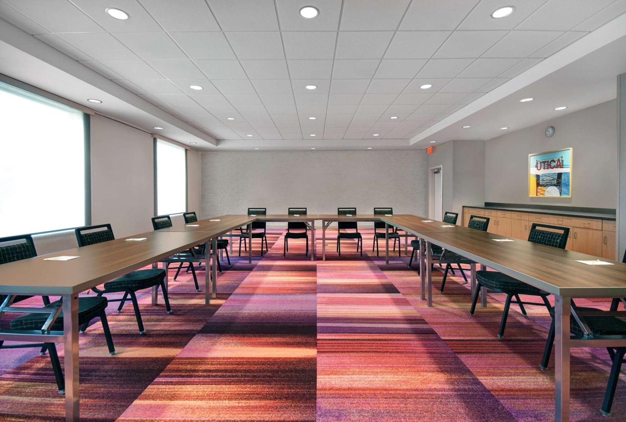 Home2 Suites By Hilton Utica, Ny Екстер'єр фото